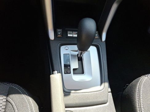 Used 2018 Subaru Forester 2.5i Premium image 16