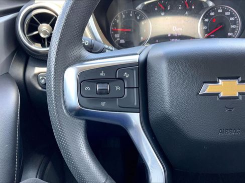Used 2023 Chevrolet Blazer LT w/ Convenience Package FWD image 23