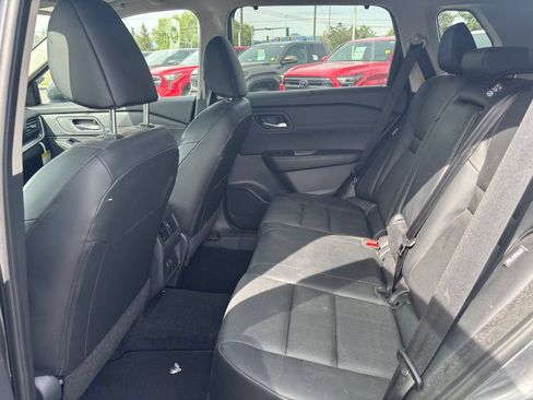Used 2025 Nissan Rogue SV w/ SV Premium Package AWD/4WD image 4