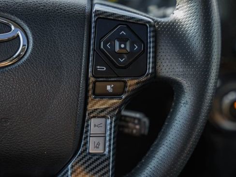 Used 2021 Toyota 4Runner Limited image 30