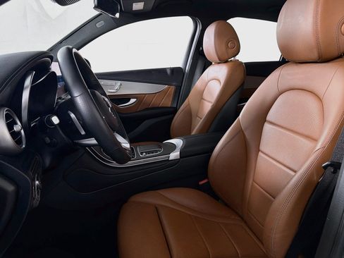 Used 2022 Mercedes-Benz GLC 300 4MATIC Coupe image 17