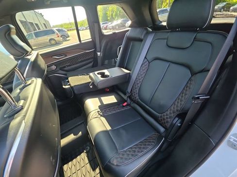 Used 2022 Jeep Grand Cherokee Summit AWD/4WD image 24