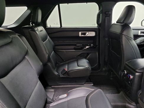 Used 2022 Ford Explorer ST w/ Equipment Group 401A AWD/4WD image 19