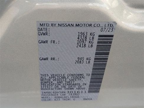 Used 2024 Nissan Altima 2.5 SV image 36