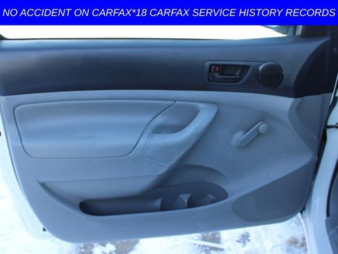 Used 2014 Toyota Tacoma 2WD Regular Cab image 13