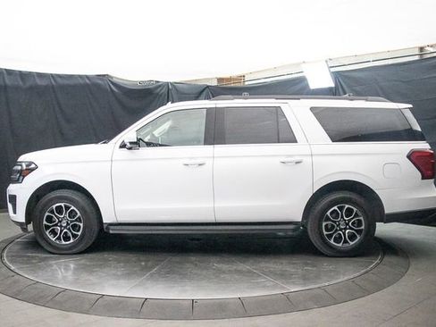 Used 2024 Ford Expedition Max XLT AWD/4WD image 9