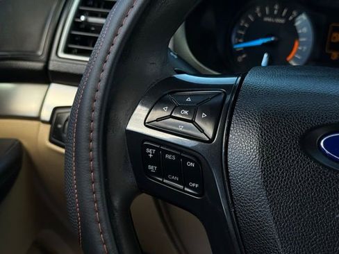 Used 2017 Ford Explorer 4WD image 11