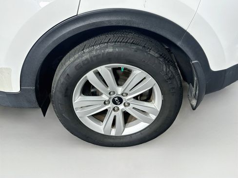 Used 2017 Kia Sportage LX FWD image 11
