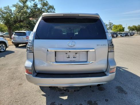 Used 2014 Lexus GX 460 w/ Premium Package AWD/4WD image 6