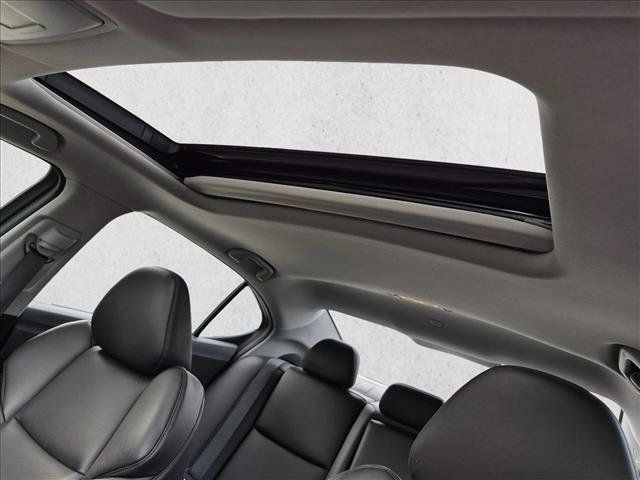 Used 2018 Acura TLX FWD image 12