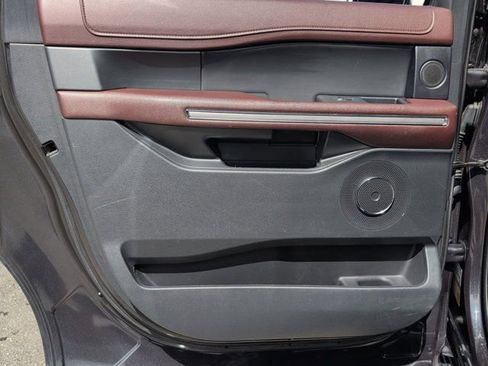 Used 2024 Ford Expedition Max Limited image 27