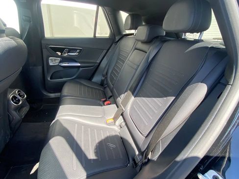 Used 2023 Mercedes-Benz GLC 300 image 10
