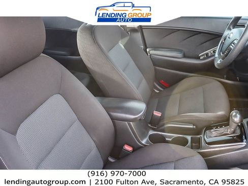 Used 2018 Kia Forte LX image 14