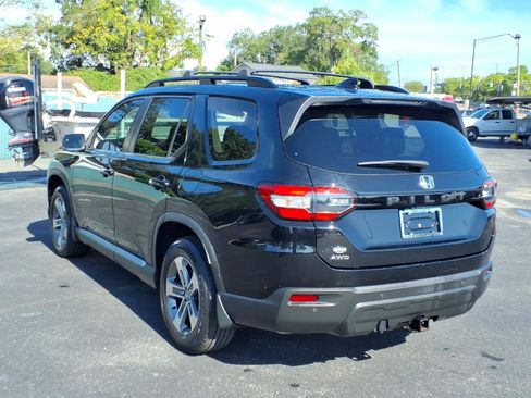 Used 2023 Honda Pilot EX-L image 3