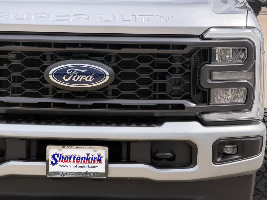 Used 2024 Ford F250 XL w/ STX Appearance Package AWD/4WD image 8