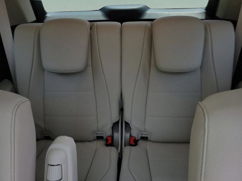 Certified 2026 Mercedes-Benz GLS 450 4MATIC image 14