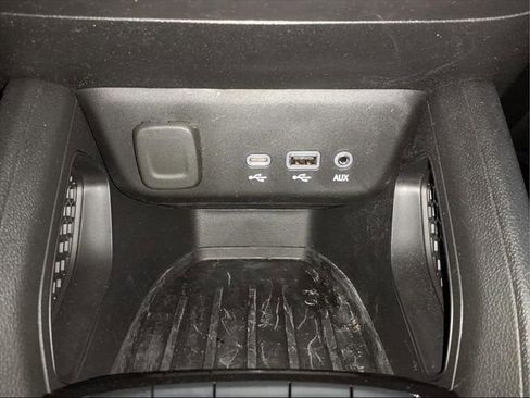 Used 2023 Chevrolet TrailBlazer LT w/ Convenience Package image 21