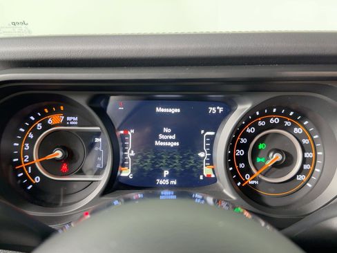 Used 2024 Jeep Wrangler Sahara w/ Technology Group image 17