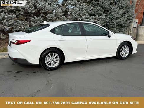 Used 2026 Toyota Camry LE image 9