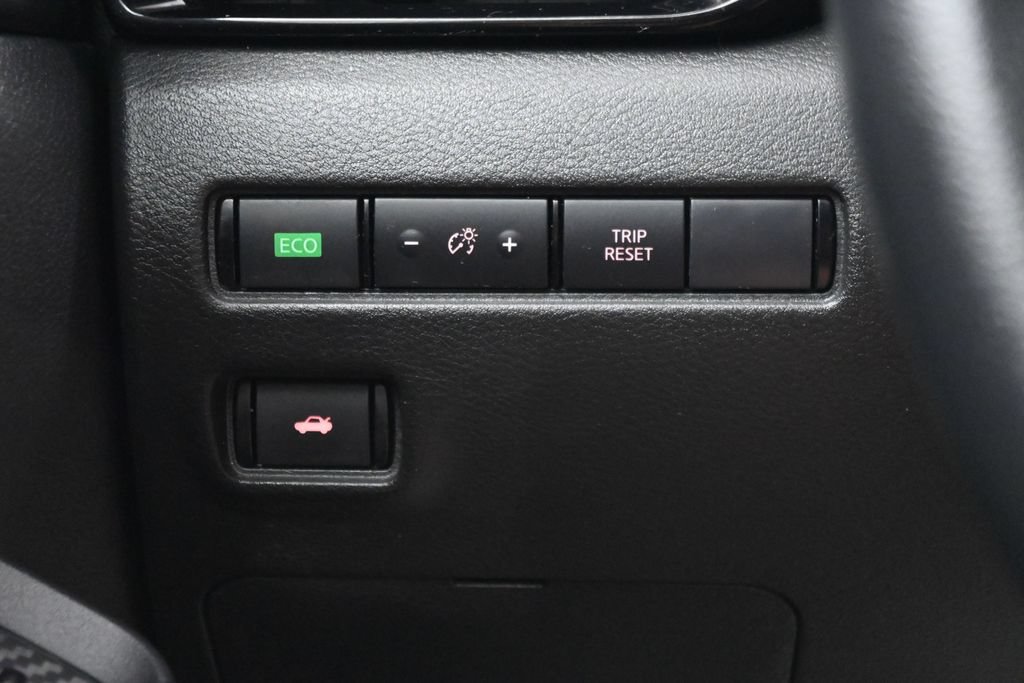 Used 2024 Nissan Sentra SV FWD image 23