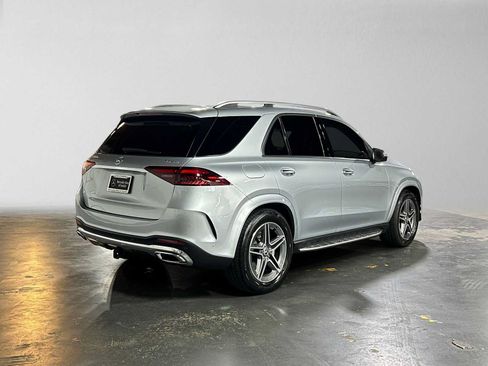 Used 2024 Mercedes-Benz GLE 450e 4MATIC image 3
