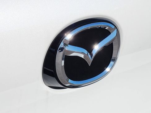 New 2026 MAZDA MAZDA3 2.5 S Hatchback w/ Premium Pkg FWD image 11
