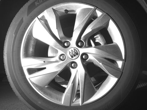 Used 2025 Buick Encore GX Preferred image 13