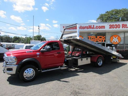 Used 2024 RAM 5500 Tradesman AWD/4WD image 2