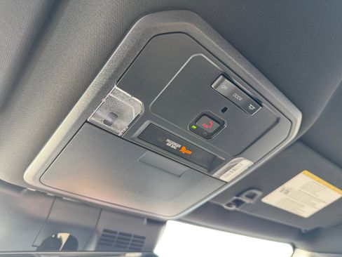 New 2025 Toyota Tacoma TRD Off-Road image 18