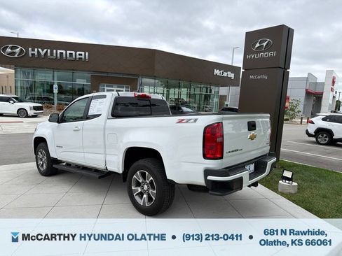 Used 2018 Chevrolet Colorado Z71 AWD/4WD image 3