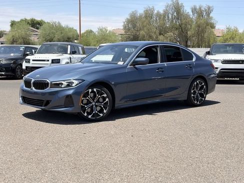 Used 2025 BMW 330i Sedan w/ Convenience Package RWD image 2