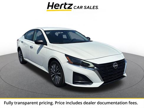 Used 2025 Nissan Altima 2.5 SV FWD image 1