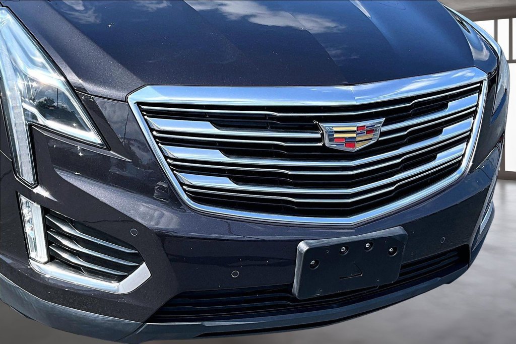 Used 2017 Cadillac XT5 Premium Luxury w/ Advanced Security Package AWD/4WD image 28