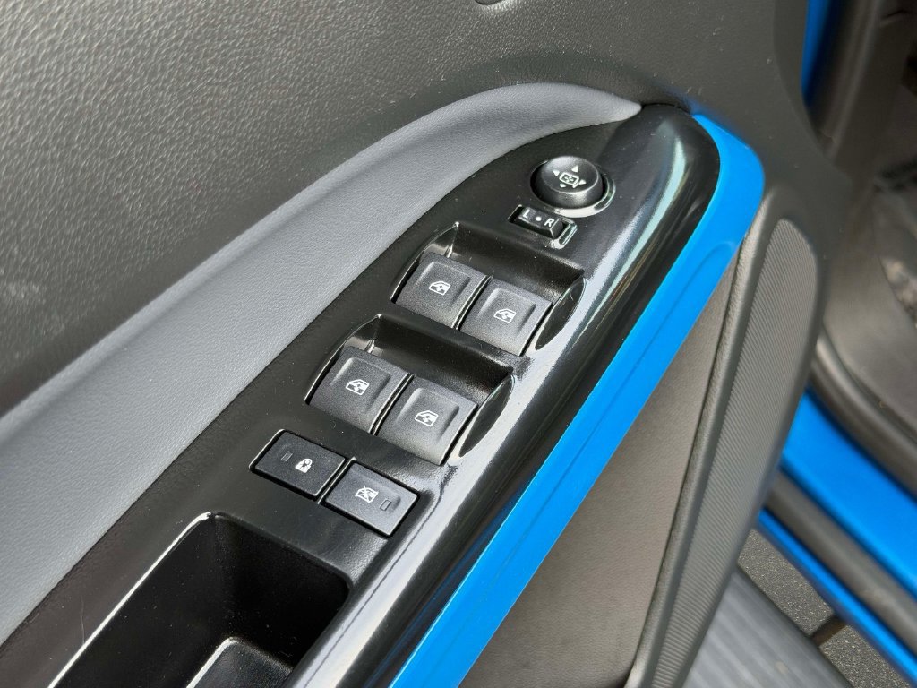 Used 2021 Chevrolet Colorado Z71 AWD/4WD image 13