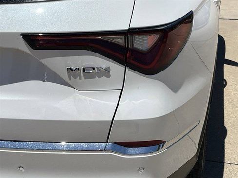 Used 2026 Acura MDX w/ Technology Package FWD image 7