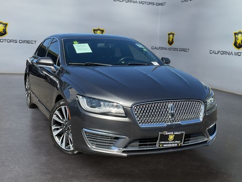 Used 2018 Lincoln MKZ Reserve FWD image 3