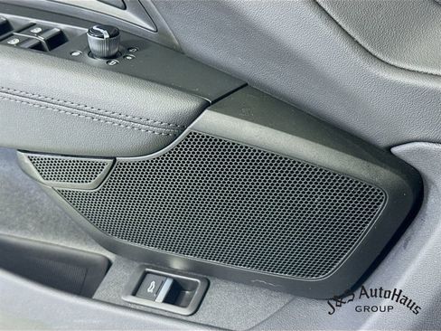 Used 2022 Audi e-tron GT Premium Plus image 24