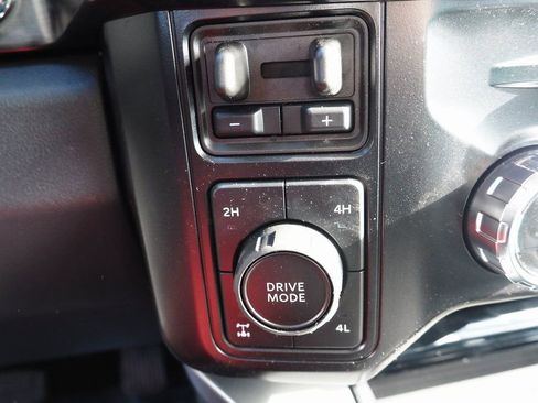 New 2026 Ford F350 Lariat w/ Black Appearance Package image 31