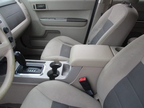 Used 2008 Ford Escape XLT image 15
