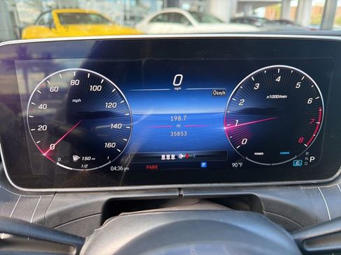 Used 2023 Mercedes-Benz C 300 Sedan image 8