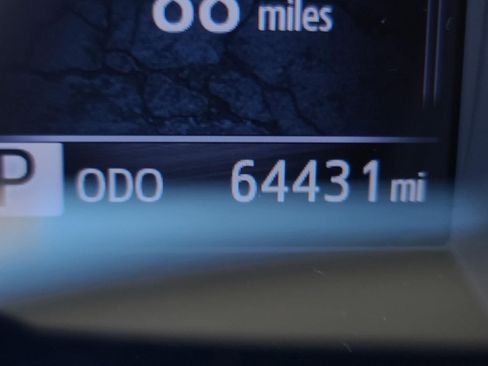 Used 2020 Toyota Tacoma SR5 image 24