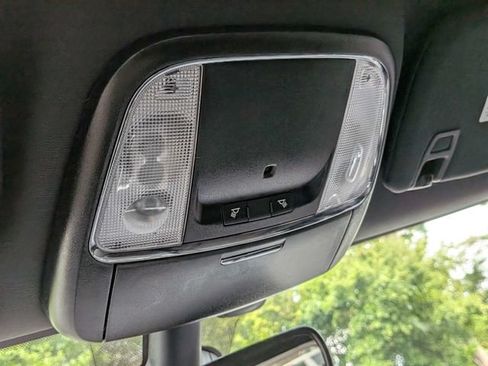 Used 2020 Jeep Grand Cherokee Laredo w/ 18" Wheel & 8.4" Radio Group AWD/4WD image 23