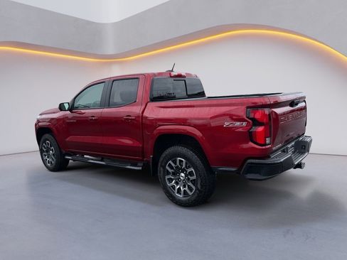 Used 2024 Chevrolet Colorado Z71 w/ Z71 Convenience Package 2 AWD/4WD image 5