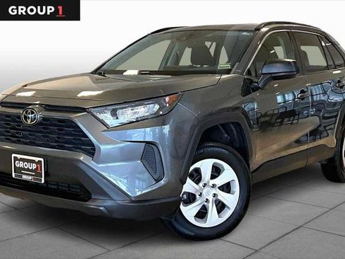 Certified 2021 Toyota RAV4 LE image 1