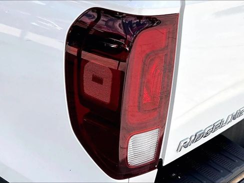 Used 2019 Honda Ridgeline RTL image 21