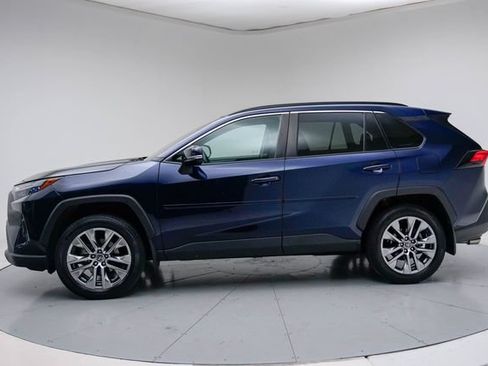 Used 2023 Toyota RAV4 XLE Premium AWD/4WD image 7