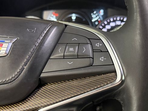 Used 2019 Cadillac XT5 Platinum AWD/4WD image 29