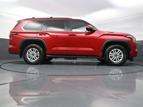 Used 2026 Toyota Sequoia SR5 w/ SR5 Premium Package AWD/4WD image 38