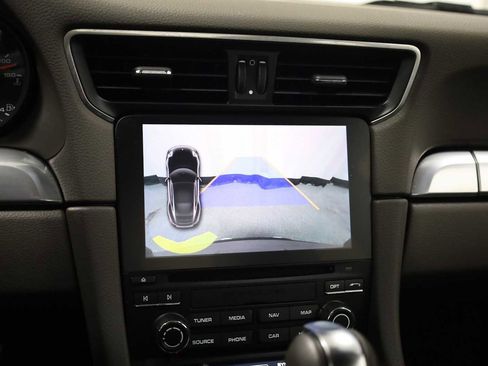 Certified 2018 Porsche 911 Carrera 4S image 32