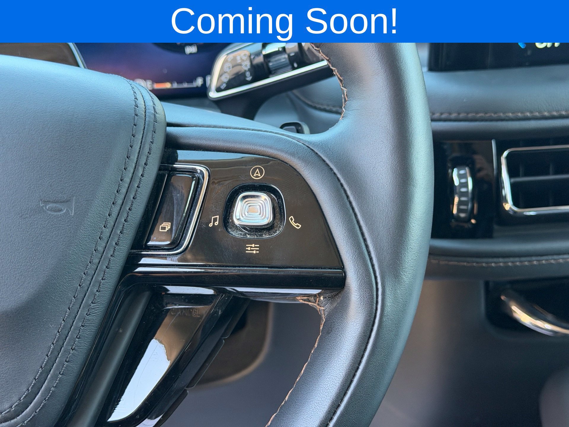 Used 2026 Lincoln Aviator AWD image 18